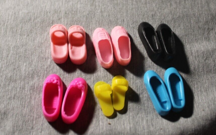 6 Vintage Skipper size Turquoise, Pink, Hot Pink, Black and yellow flats