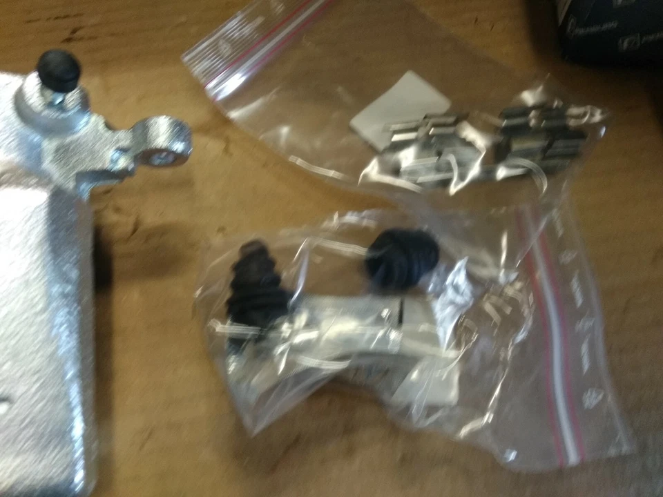 Pinça de freio P1 AC8629 Pagid compatível com Nissan Nissan X-Trail PASSAGEIRO LATERAL DIANTEIRO - Imagem 2 de 4