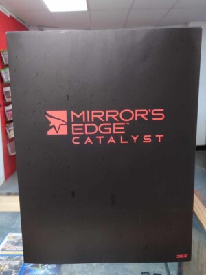 Mirrors Edge: Catalyst - Playstation 4 (käytetty