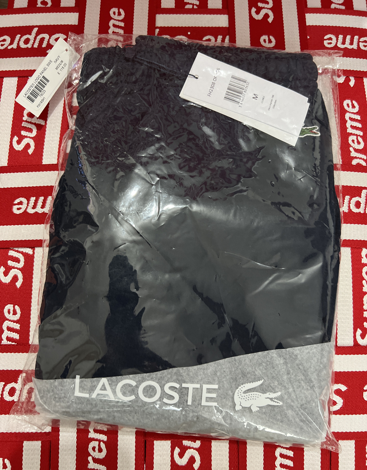 Supreme x Lacoste Logo Panel Sweat Shorts!!Navy!FW19!!Size Med!BNIB!!Super Rare! image 3