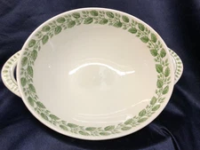 RORSTRAND SWEDEN ROR56 OVAL HANDLED VEGETABLE BOWL 10" GREEN LEAVES ON VINE