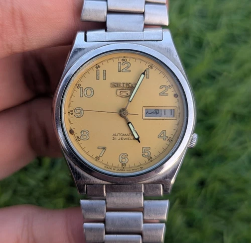 VINTAGE SEIKO 5 JAPAN 7019-8180 AUTOMATIC MOVEMENT 21 JEWELS MENS WRIST WATCH