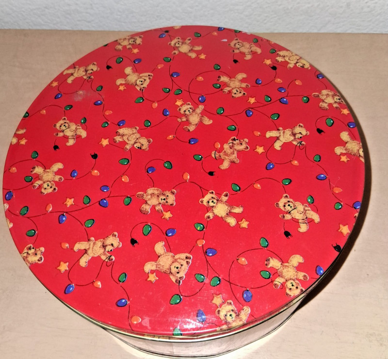 Vintage Teddy Bear Round Christmas Cookie Tin Can 4” H x 8.5” D