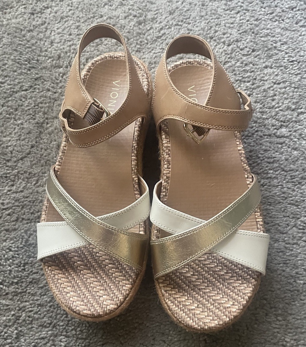 Womens Vionic  Gold/White/Tan Strap Sandals Nice Size 8.5-Free Ship