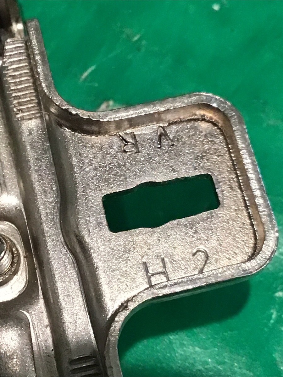 Lot of 2 Salice 1A4 Cabinet Door Hinge w/ Mounting VR H2 Base