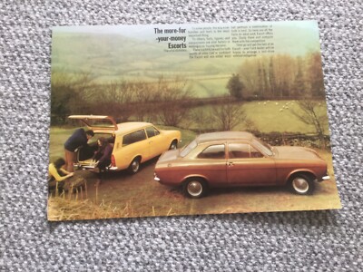Ford Escorts Car Brochure FA1/483055/250M/724/DOM