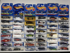 Hot Wheels - Lot of 100 Cars - 90s/2000s Rand...