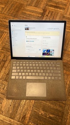 Surface laptop 2 8th gen  Core i5 8GB RAM 256SSD #s13