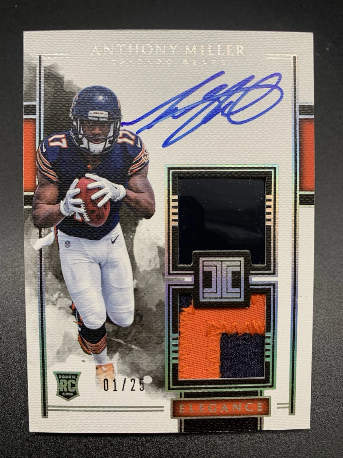 Anthony Miller Panini Impeccable Elegance Rookie Helmet and Glove Autograph #101 Base