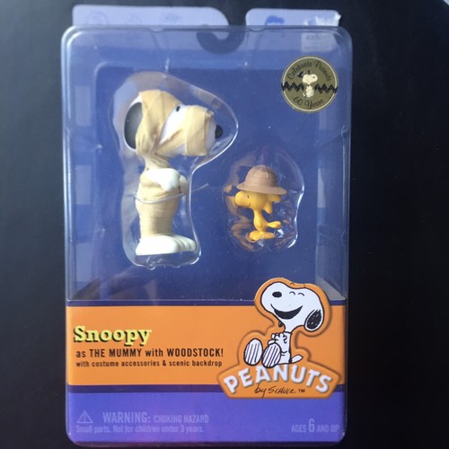 Peanuts It's the Great Pumpkin Charlie Brown SNOOPY Woodstock Halloween Figures