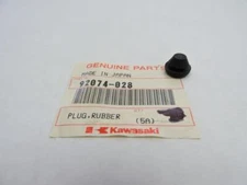 92074-028 NOS Kawasaki VN800 KZ1300 KAF300 Rubber Plug Y264c