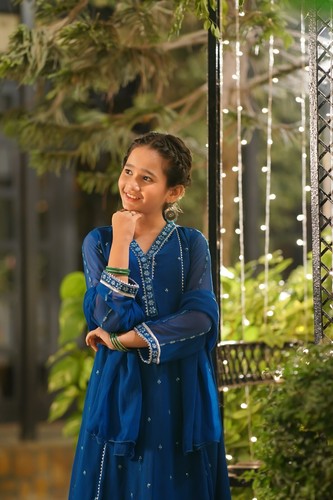 Chiffon Embroidered 3 Pc Suit for Girls aged 7 to 18 years - Picture 5 of 6