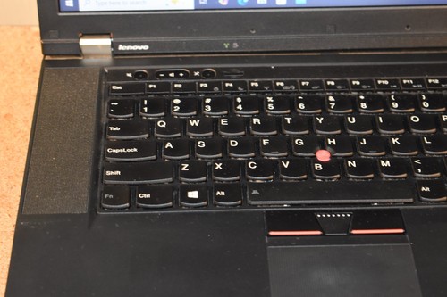 Lenovo ThinkPad T530 Core i5-3230M 2,6 GHz 8 GB RAM 256 GB SSD Windows 10 Pro WiFi - Foto 4 di 21