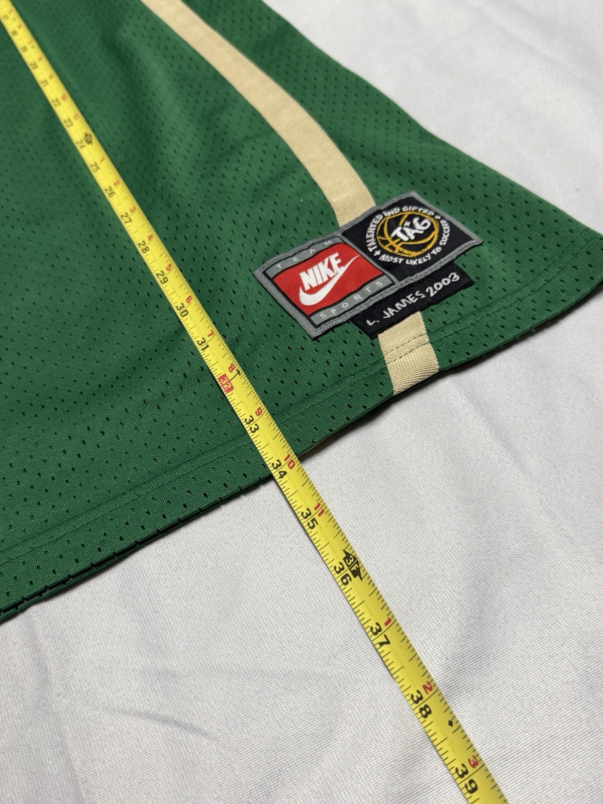 LeBron James 2003 Vintage High School "Irish" Nike Jersey - Size XL thumbnail 8