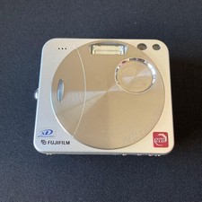 FUJIFILM finepix F402 CCD sensor compact digital