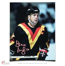 Stan Smyl Vancouver Canucks Autographed 8x10 Photograph Captain Close Up
