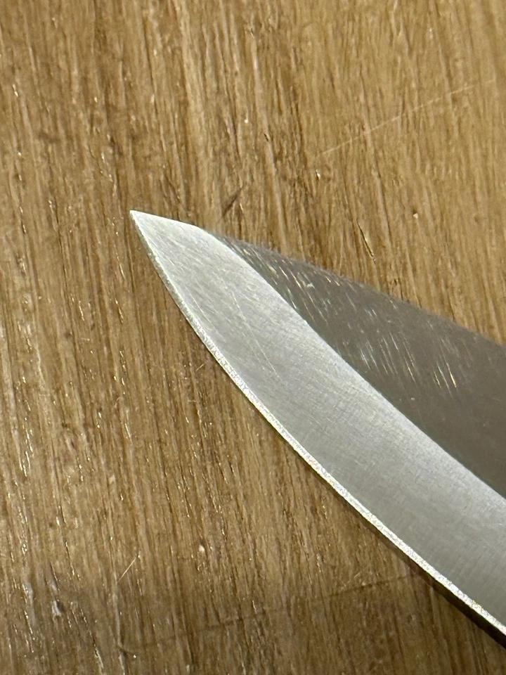 Нож шеф-повара CUTCO Petite No1728 KB 7 5/8 дюйма классическая темно-коричневая ручка США - Изображение 3 из 4