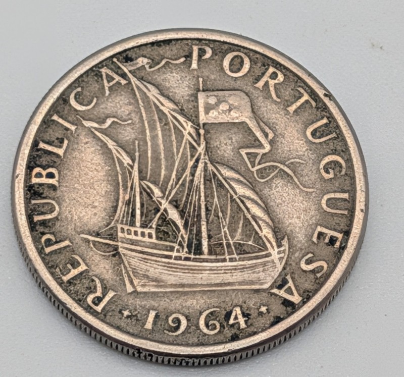 1964 Portugal 5 Escudos Coin Caravel Ship Republica Portuguesa World Coin