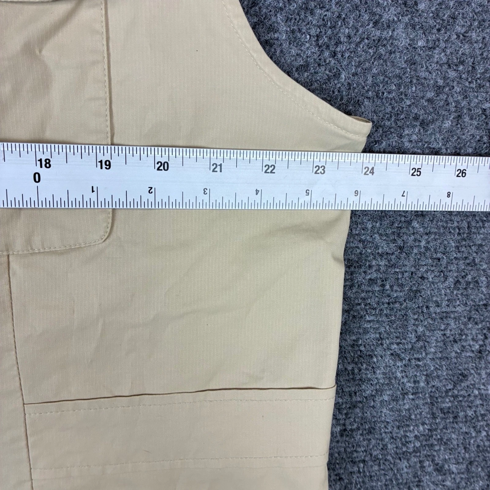 Magellans Travel Gear Utility Vest Khaki Tan Multi Pocket Size XL Fishing Safari - product detail image 3