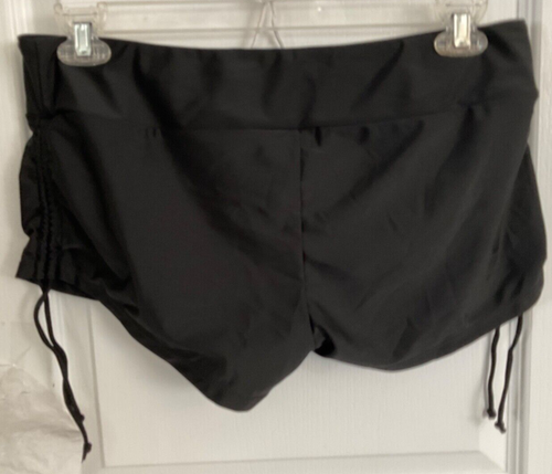 Womens 2-Piece Boy Leg Swim Suit Size Large Black White Chevrons New 151 - Picture 8 of 12