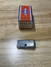 BRIGGS & STRATTON 211678 COVER-CHOKE LINK