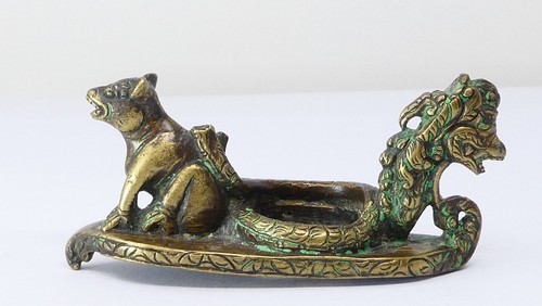Antique Chinese Brass Dragon Figurine possible Inkwell Holder - Picture 2 of 5