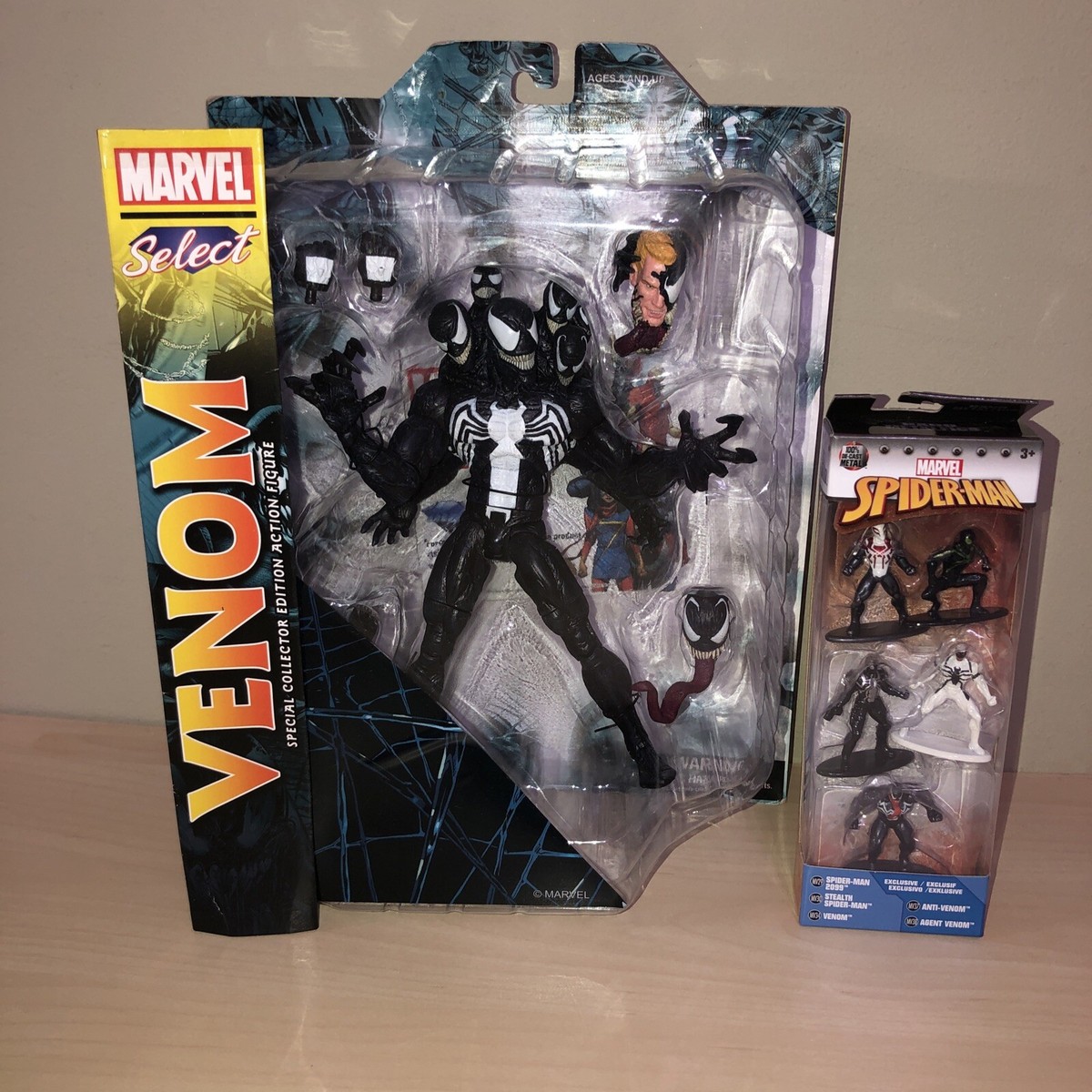 MARVEL Venom フィギュア　箱付き 2012 Marvel Select Venom Multiple Head Special Collector Edition