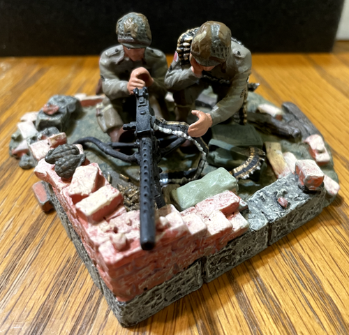 U.S. Army 101st Airborne 30 Caliber Machine Gun Team Britains #17141 - RETIRED! - Picture 3 of 8