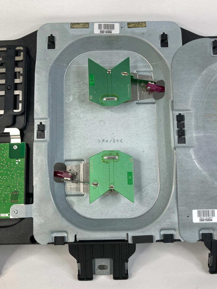 02-07 Mercedes-Benz ML500 Roof GPS Radio Satellite Antenna Booster 2518200075 - Image 4 of 4