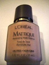 Loreal Mattique Illuminating Matte Makeup GOLDEN BISQUE 1.12 ozs
