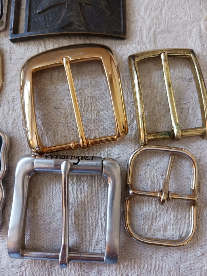 Lote de 26 Hebillas de Cinturón Vintage Latón Plástico Western Metal con Piedras Grabadas Plata Foto 4 de 4