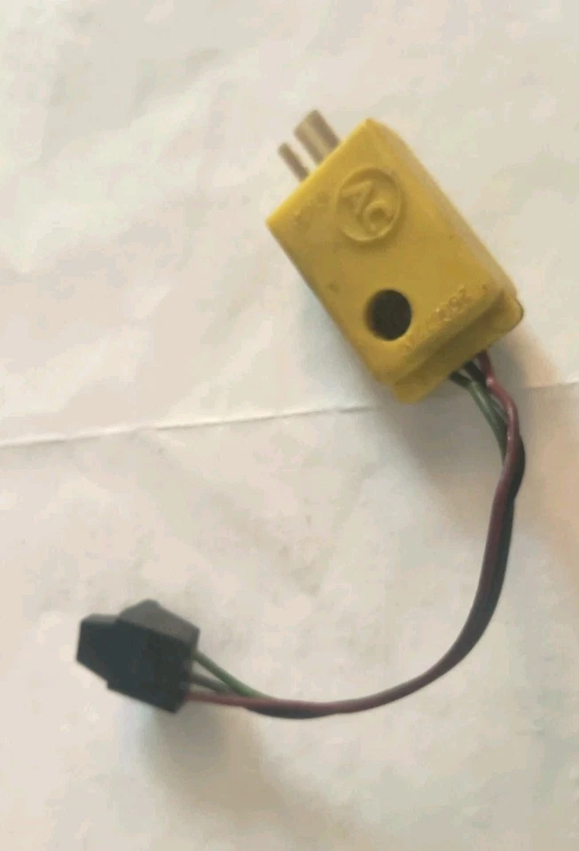 82-85 FIREBIRD TA FORMULA GTA Speedometer Buffer Sensor Used 25007318 25007249 - Image 4 of 4