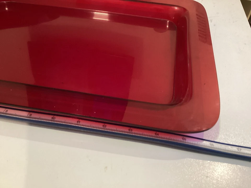 VINTAGE BREAKFAST BED TRAY TABLE FOLDING LEGS. ACRYLIC. BURGUNDY - Image 3 of 4