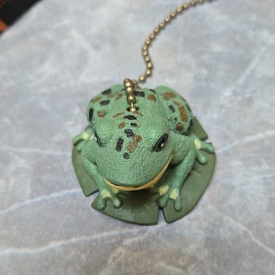 Clay light cord hanging frog Collectible