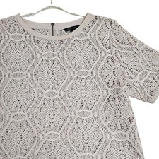 Banana Republic Lace Top M Taupe Short Sleeve Geometric Crochet Blouse Eyelet