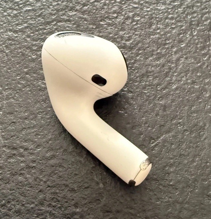 PARTS/REPAIR* Apple AirPods Pro 1st Gen A2084 A2083 (DOES NOT HOLD