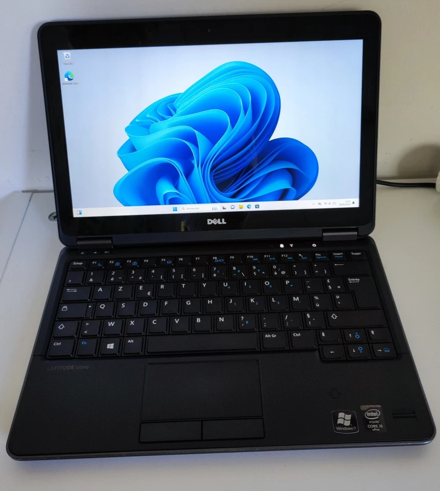Dell Latitude E7240 · i5-4300U · 8GB · 128GB, photo 1 sur 5
