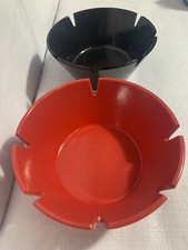 Vintage MCM Retro Stackable Ashtrays Made In USA Red & Black Melamine 2