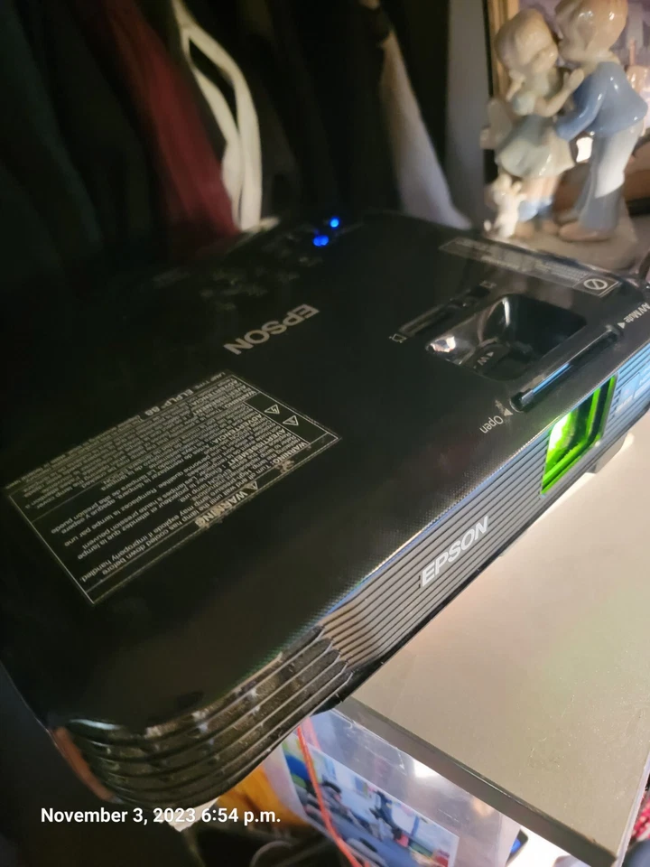 Epson PowerLite 1284 Wireless HD WUXGA 3LCD Projector 1920x1200: Parts/FIX - Image 3 of 3