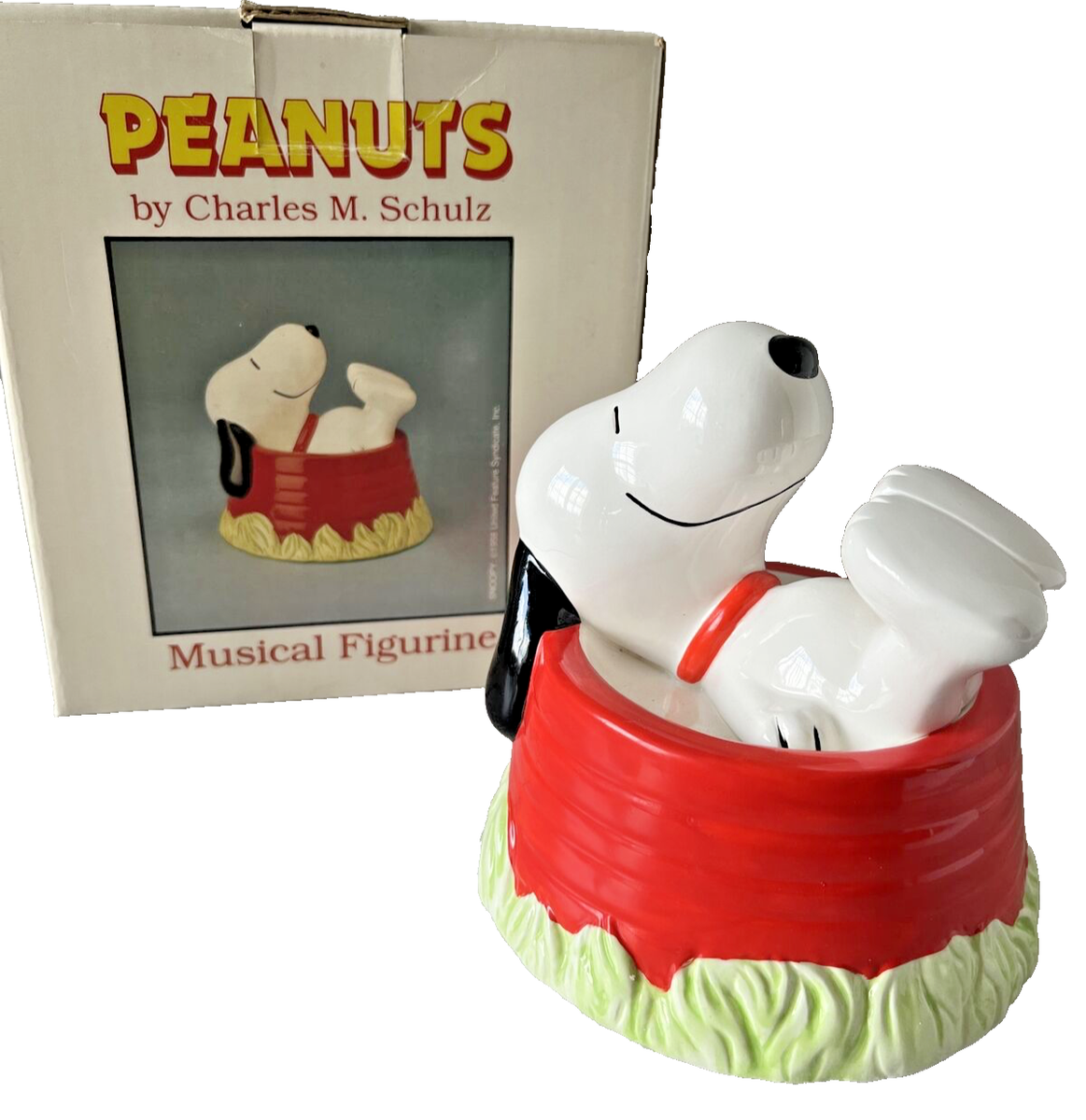 Vintage Willitts Designs Peanuts Snoopy Music Box “Sitting On Top