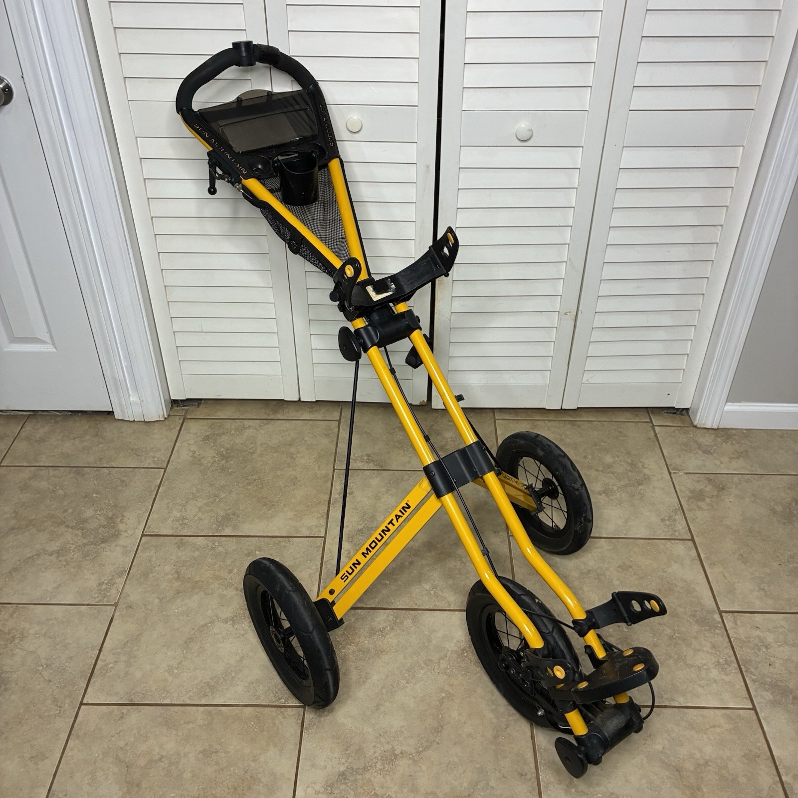 Sun Mountain Yellow Push Pull Golf Speed Cart 3 Wheel Folding Collapsible