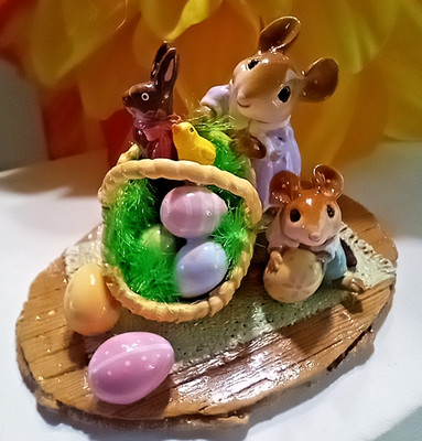 Wee Forest Folk TUMBLING EASTER TREATS Limited Edition M-718b