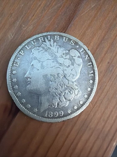 New ListingMorgan  SILVER Dollar 1899-O