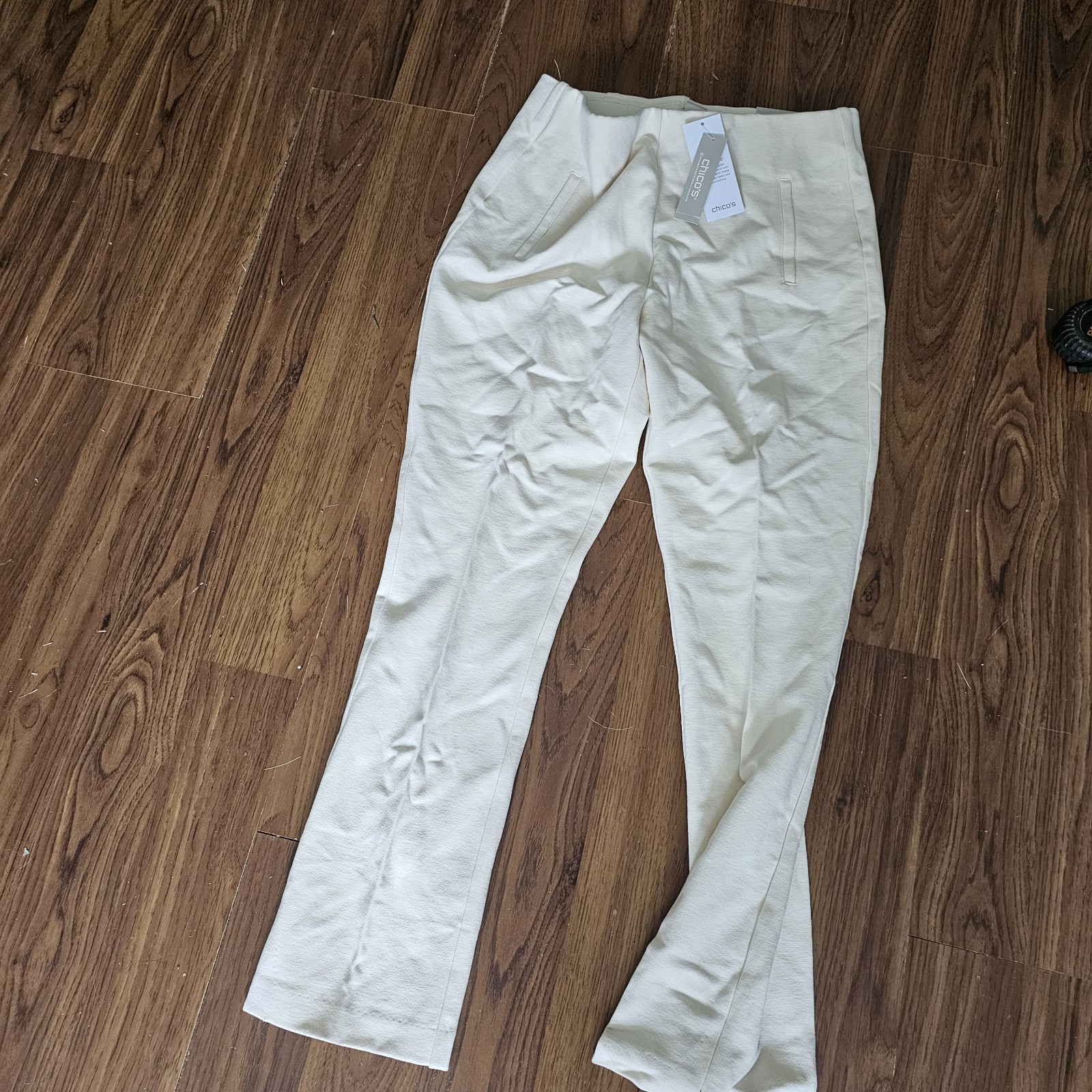 Chicos So Slimming Juliet Straight Leg Pants size 1.5 10 Ivory NWT Elastic Waist