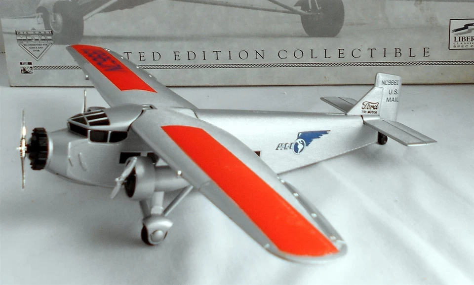 PAN AM PAA US MAIL FORD TRI-MOTOR DIECAST AIRPLANE BANK SPEC CAST #49018 NIB - Image 4 of 4