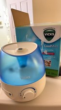 Vicks Mini CoolMist Ultrasonic Humidifier, Hardly Used, Original Box