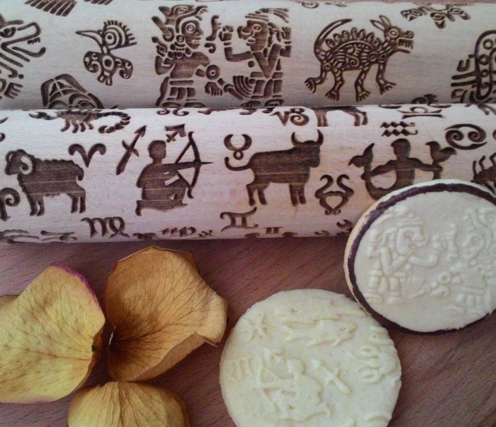 Wooden Rolling Pin Laser Cut Embossed Set of two Stylish Rolling Pins