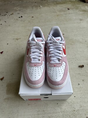 Size 11m / 12.5w - Nike Air Force 1 Low '07 QS Valentine's Day