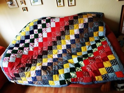 Quilt, Patchworkdecke, Kuscheldecke, Handarbeit - ein Unikat