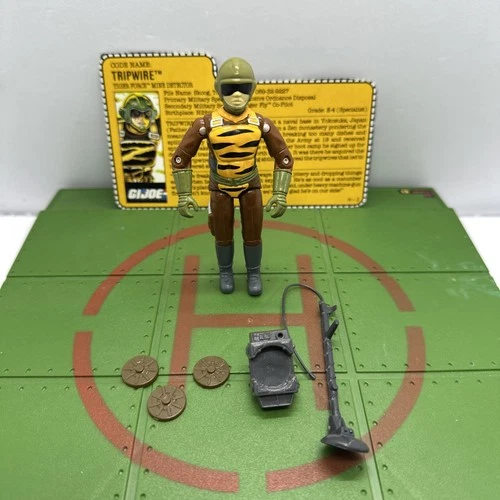 GI Joe Tiger Force Tripwire Complete AP Mines & File Card Broken Waist Hasbro